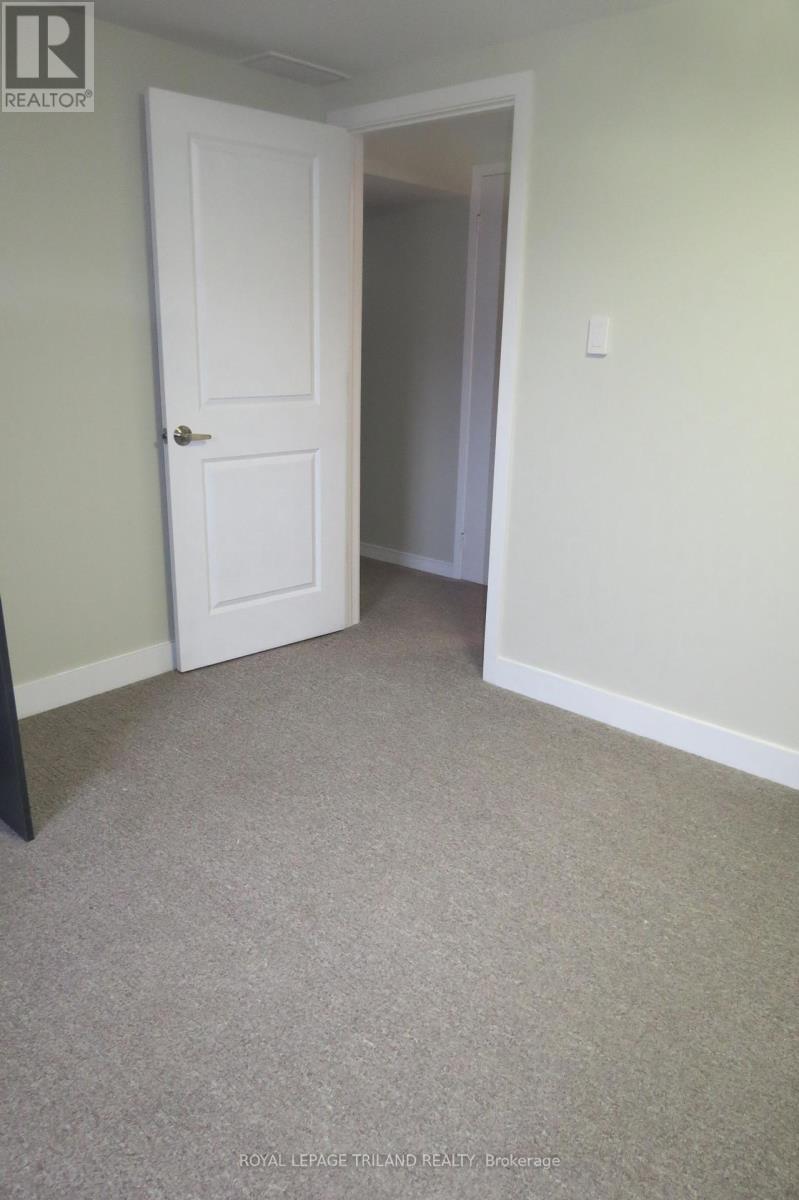 Lower - 76 Ardsley Road, London North, Ontario  N6G 3W4 - Photo 14 - X12375217