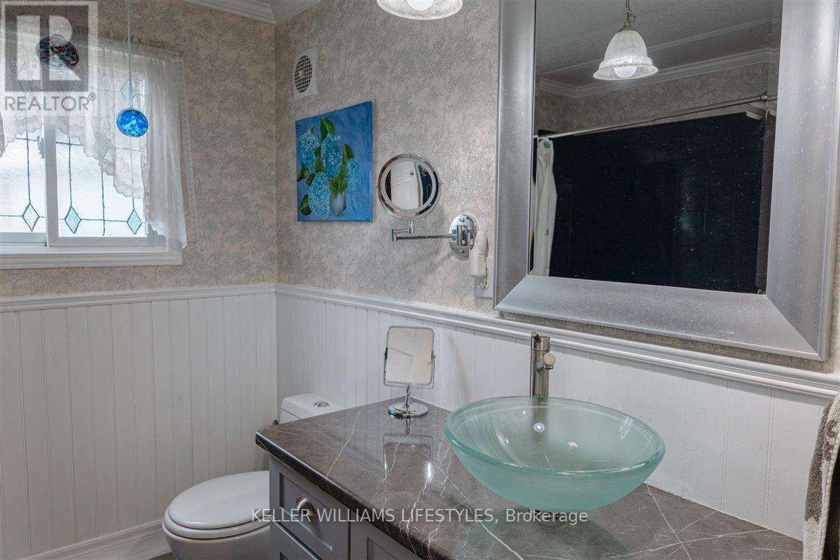 239 Southwind Court, South Huron, Ontario  N0M 1T0 - Photo 9 - X12375230