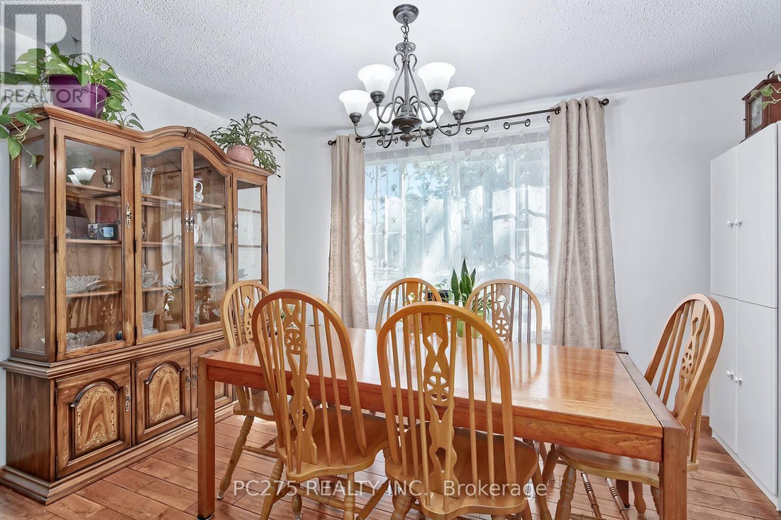 351 Mitton Street N, Sarnia, Ontario  N7T 6J6 - Photo 12 - X12375260