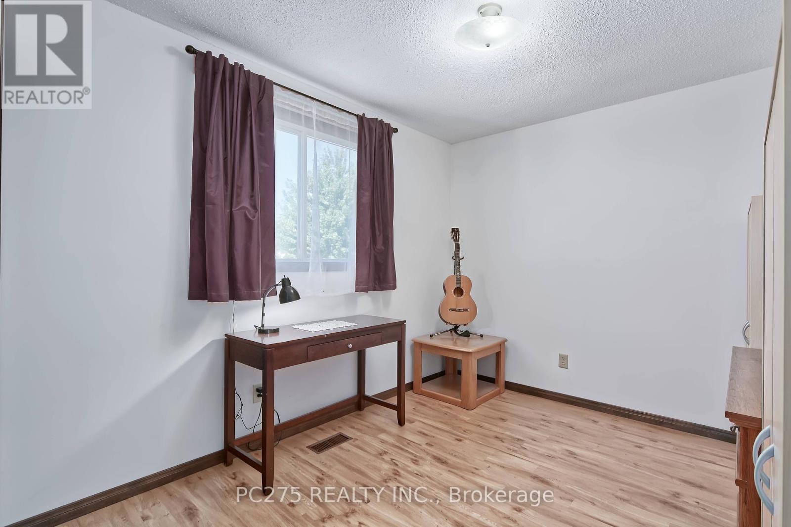 351 Mitton Street N, Sarnia, Ontario  N7T 6J6 - Photo 16 - X12375260