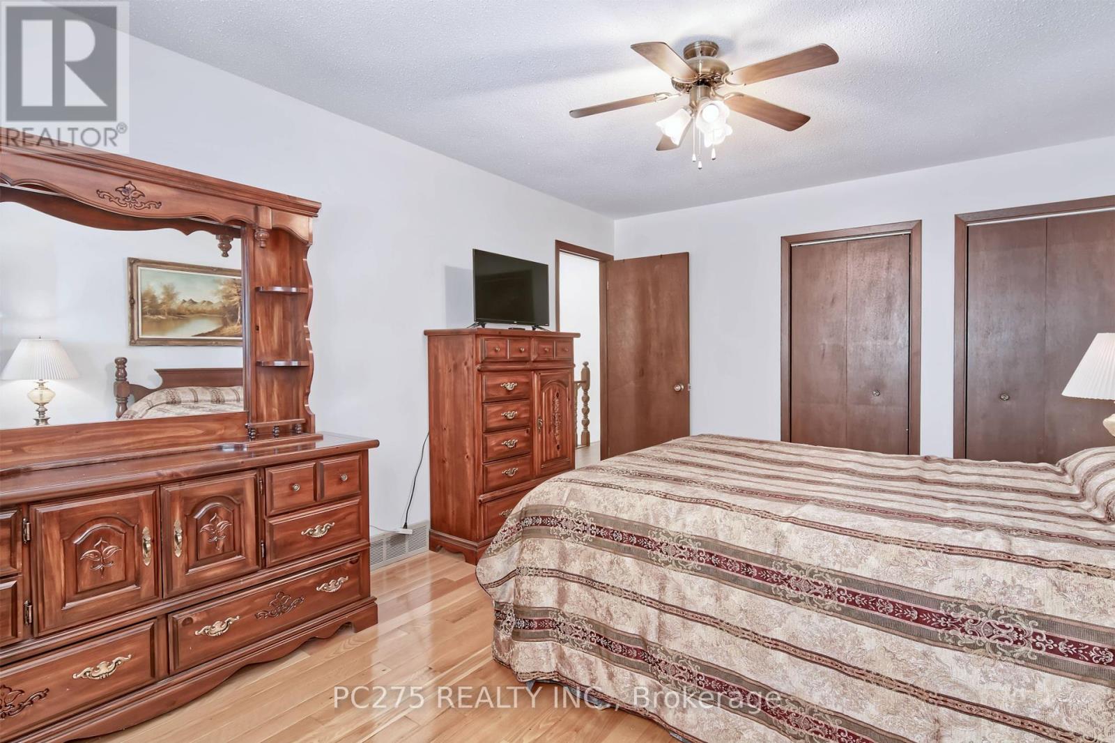 351 Mitton Street N, Sarnia, Ontario  N7T 6J6 - Photo 19 - X12375260