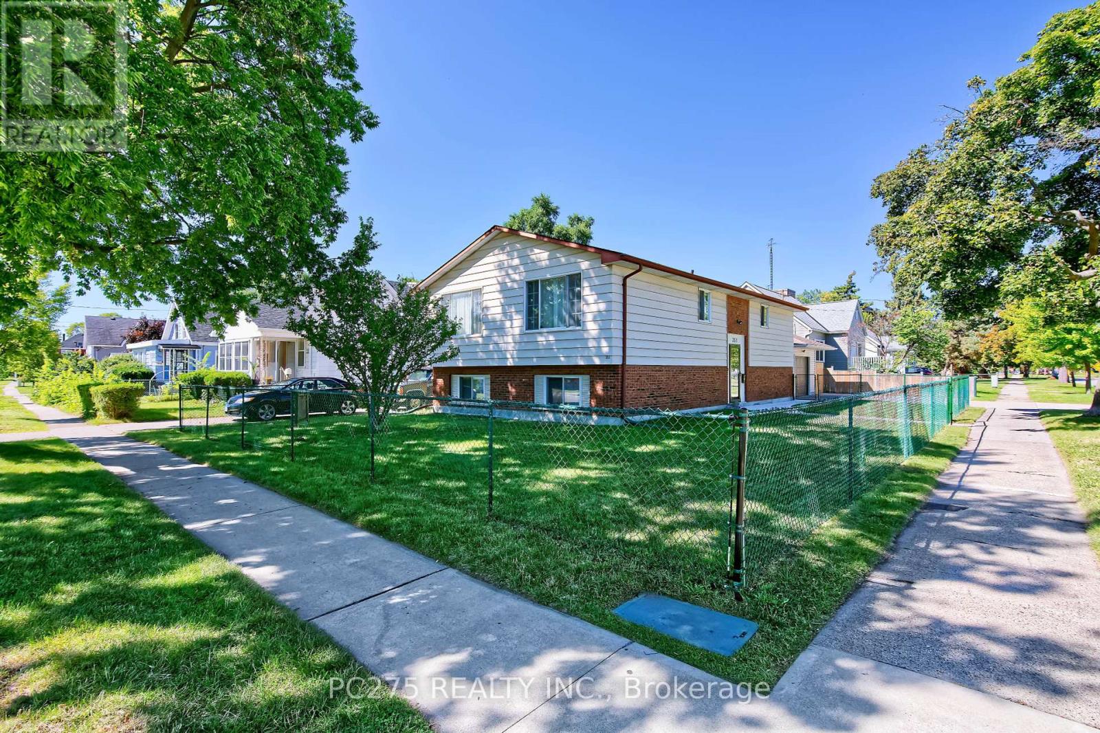 351 Mitton Street N, Sarnia, Ontario  N7T 6J6 - Photo 3 - X12375260
