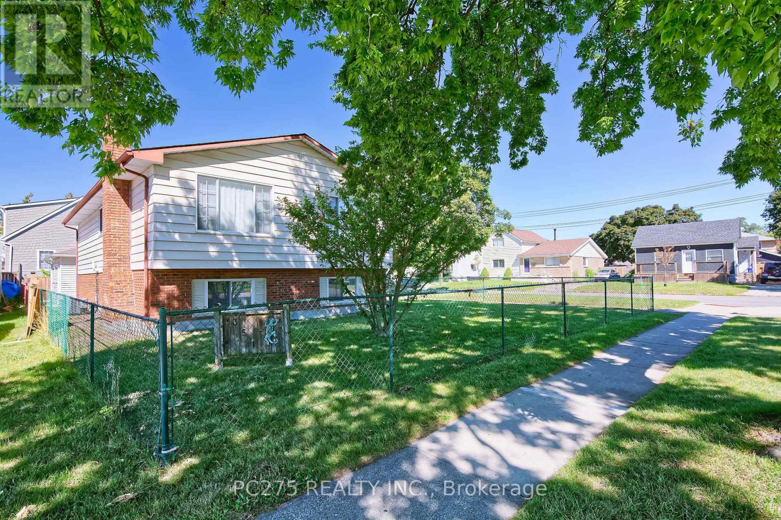 351 Mitton Street N, Sarnia, Ontario  N7T 6J6 - Photo 4 - X12375260