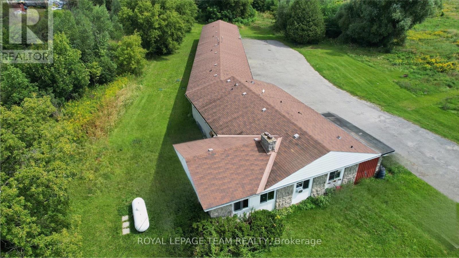 6637 Bank Street, Ottawa, Ontario  K0A 2P0 - Photo 8 - X12375212