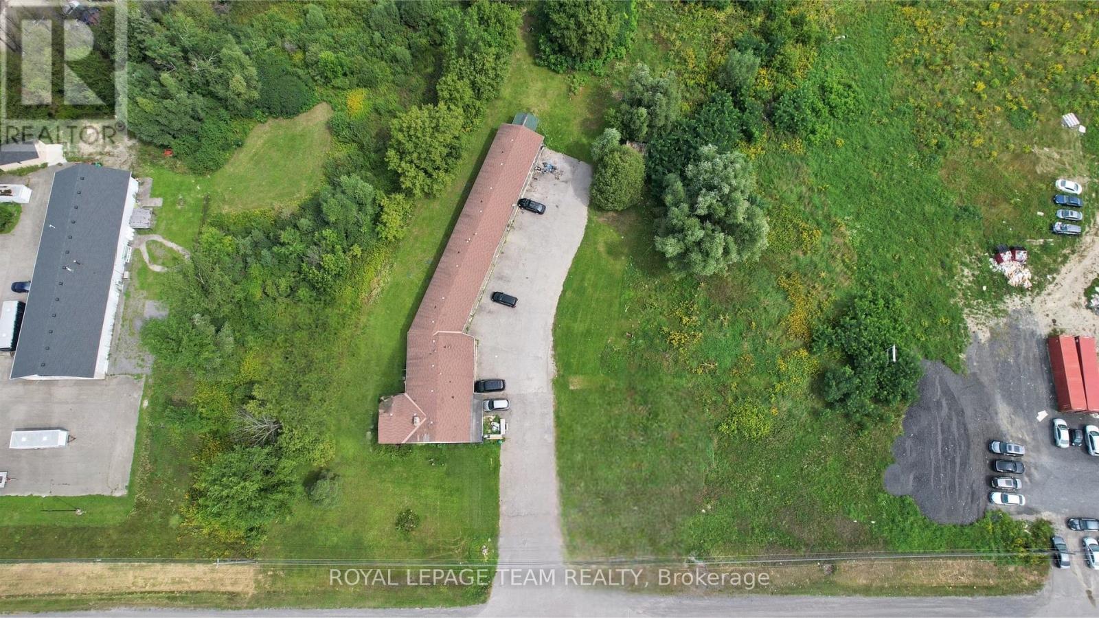 6637 Bank Street, Ottawa, Ontario  K0A 2P0 - Photo 9 - X12375212