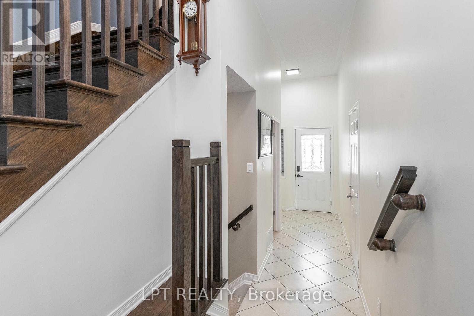 Property at 950 TOROVIN PRIVATE image 2