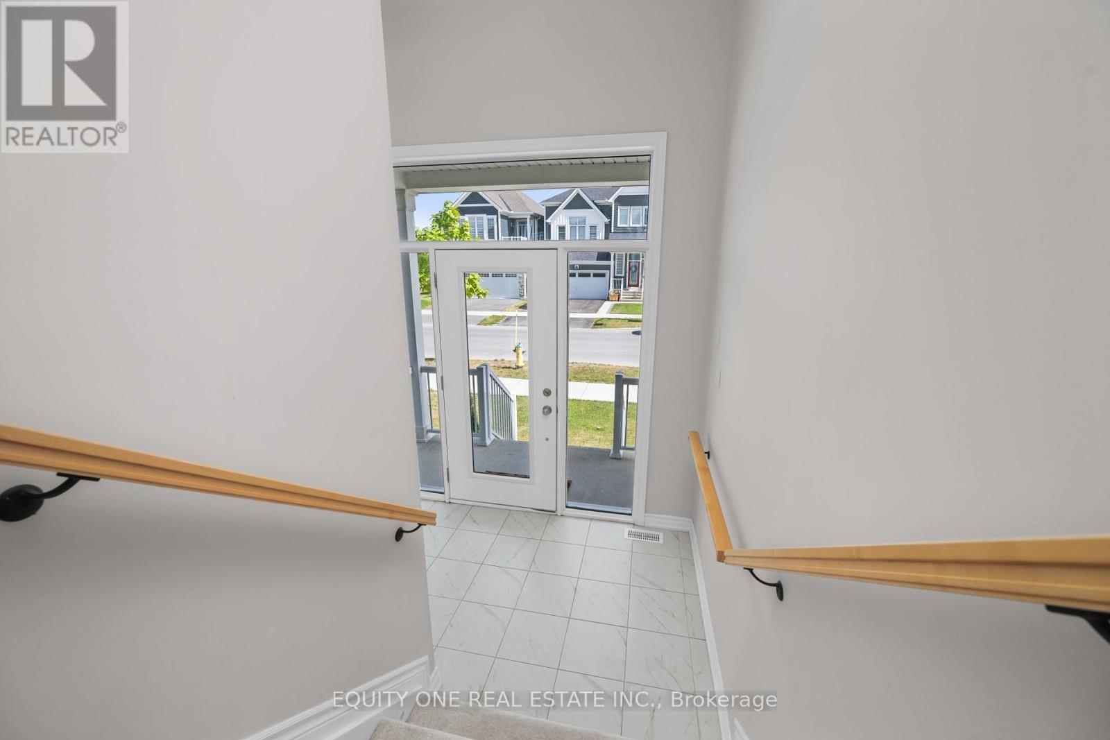215 Meynell Road, Ottawa, Ontario  K0A 2Z0 - Photo 5 - X12375319