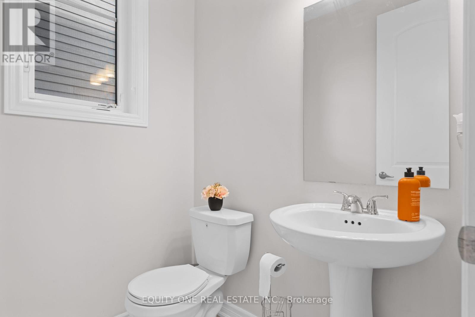 215 Meynell Road, Ottawa, Ontario  K0A 2Z0 - Photo 6 - X12375319