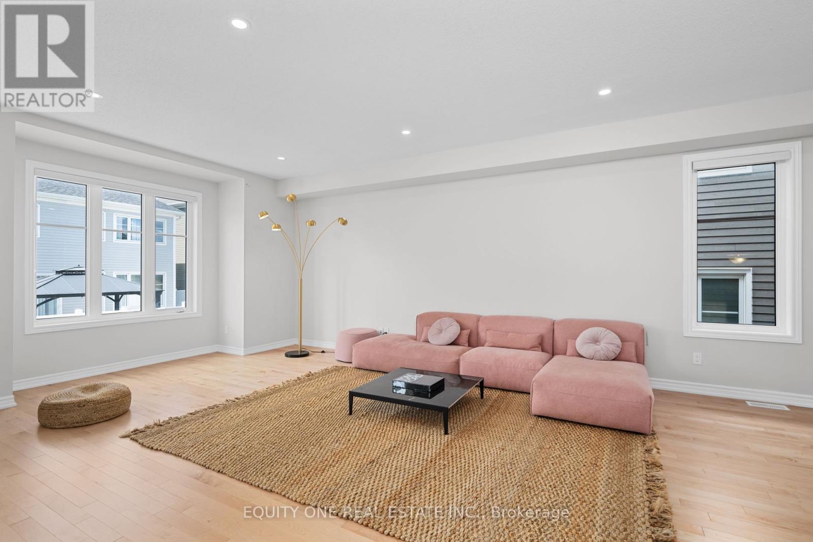215 Meynell Road, Ottawa, Ontario  K0A 2Z0 - Photo 8 - X12375319