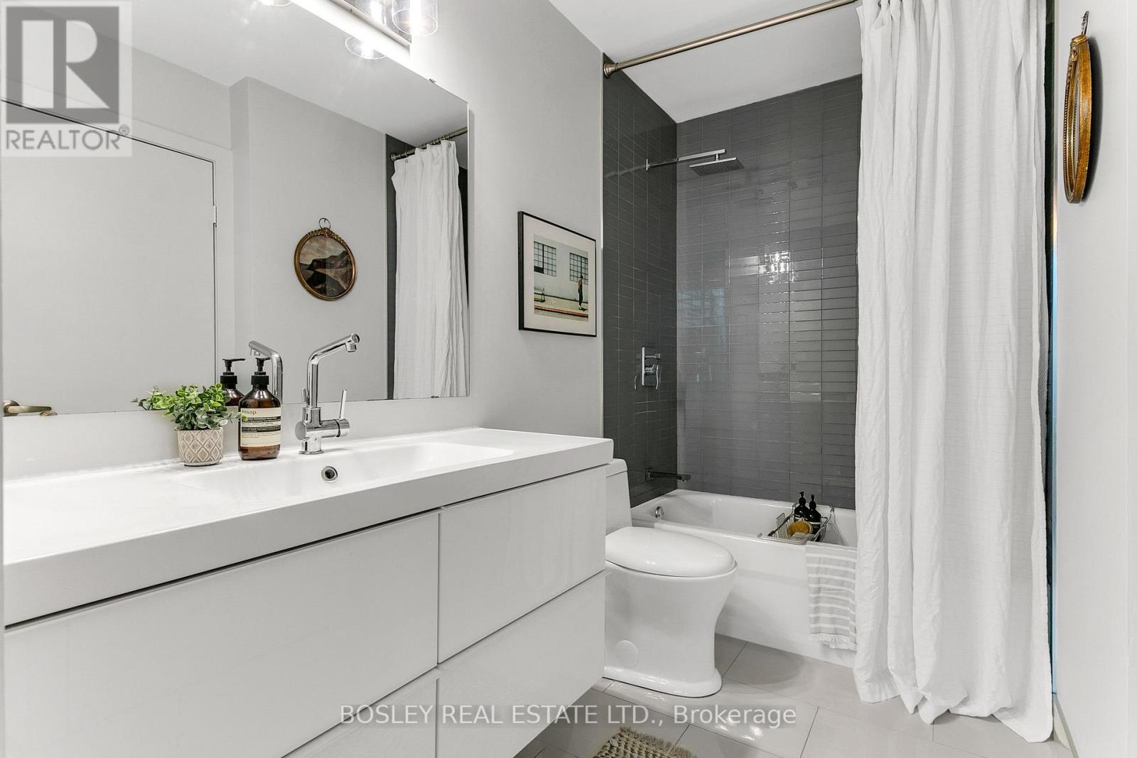 708 - 50 Camden Street, Toronto, Ontario  M5V 3N1 - Photo 10 - C12375161