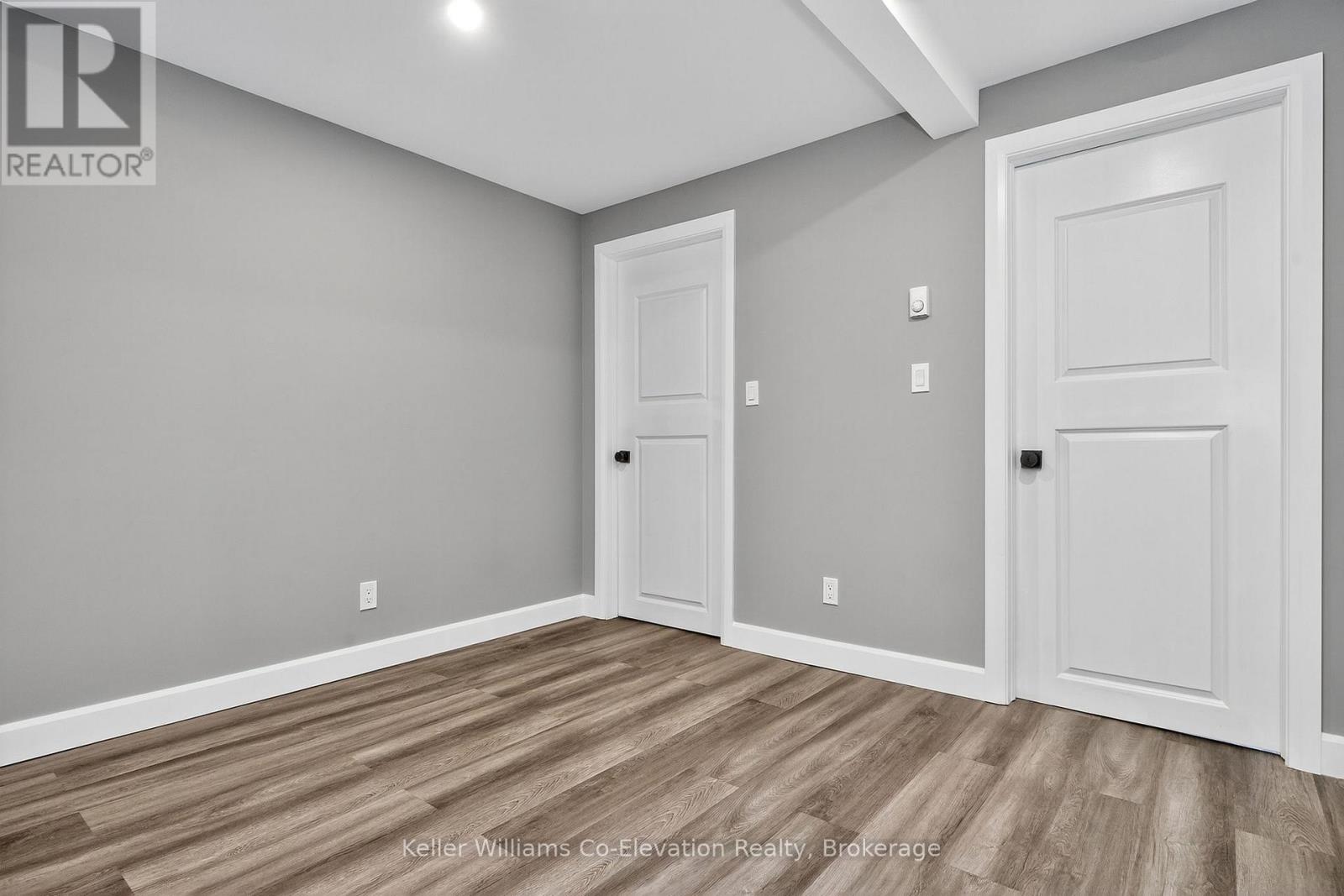 408 Barnes Avenue, Tay, Ontario  L0K 1R0 - Photo 14 - S12375340