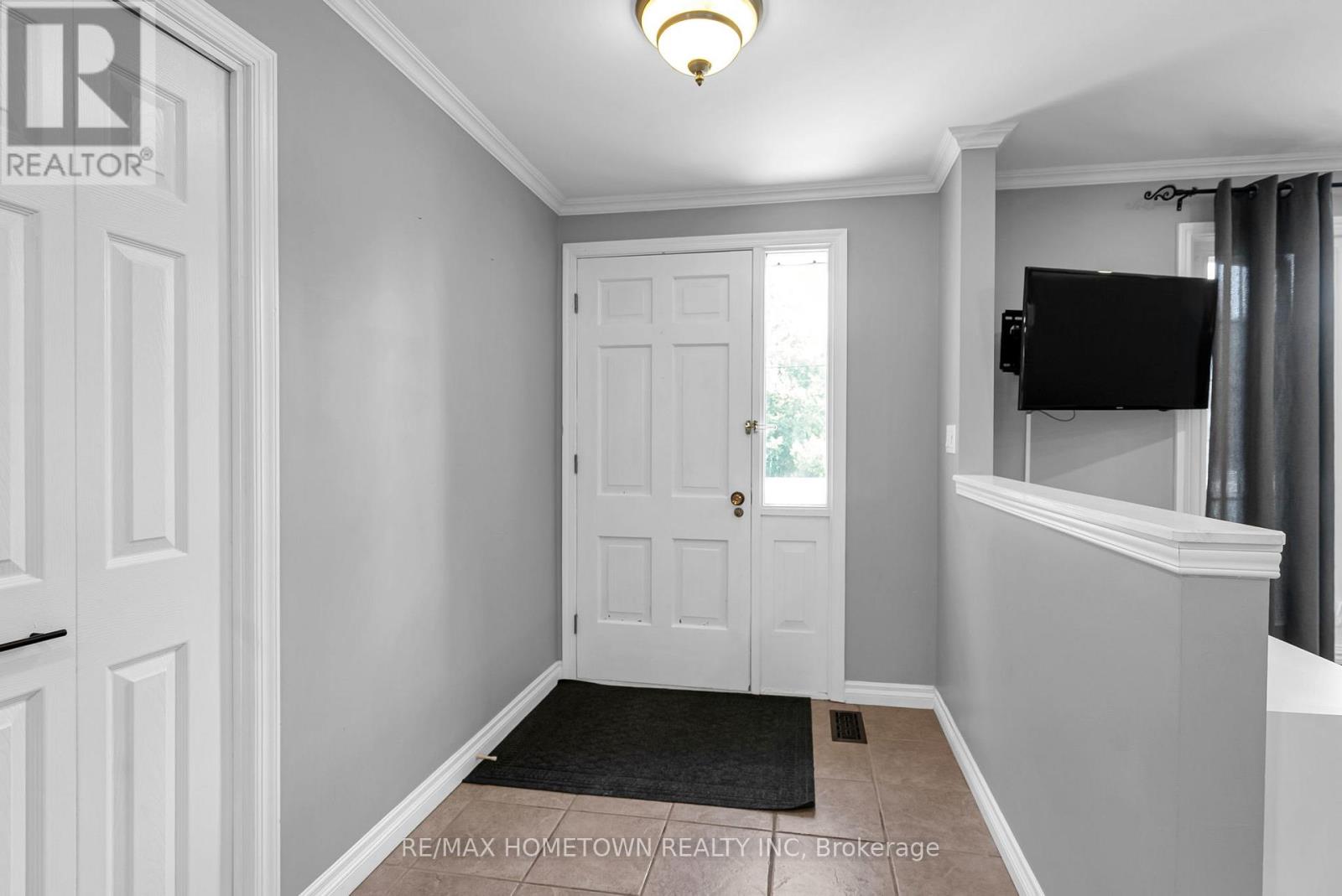 4736 County Road 18 Road, Augusta, Ontario  K0E 1T0 - Photo 4 - X12375240
