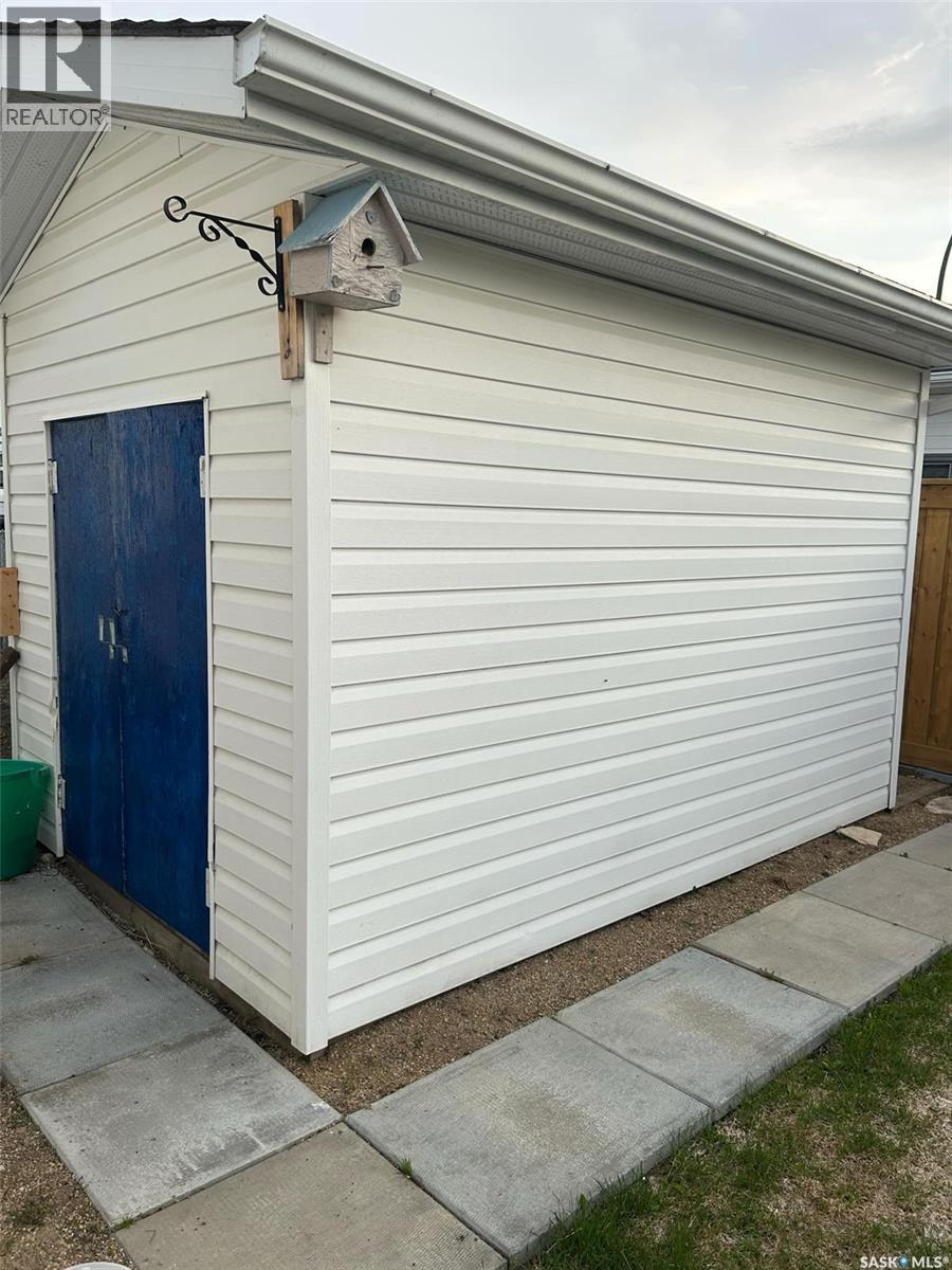 715 6th Avenue, Hudson Bay, Saskatchewan  S0E 0Y0 - Photo 37 - SK006395