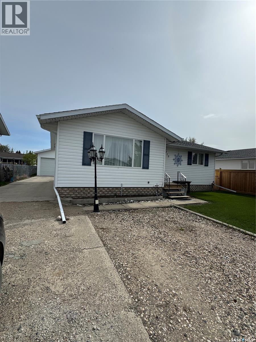 715 6th Avenue, Hudson Bay, Saskatchewan  S0E 0Y0 - Photo 42 - SK006395