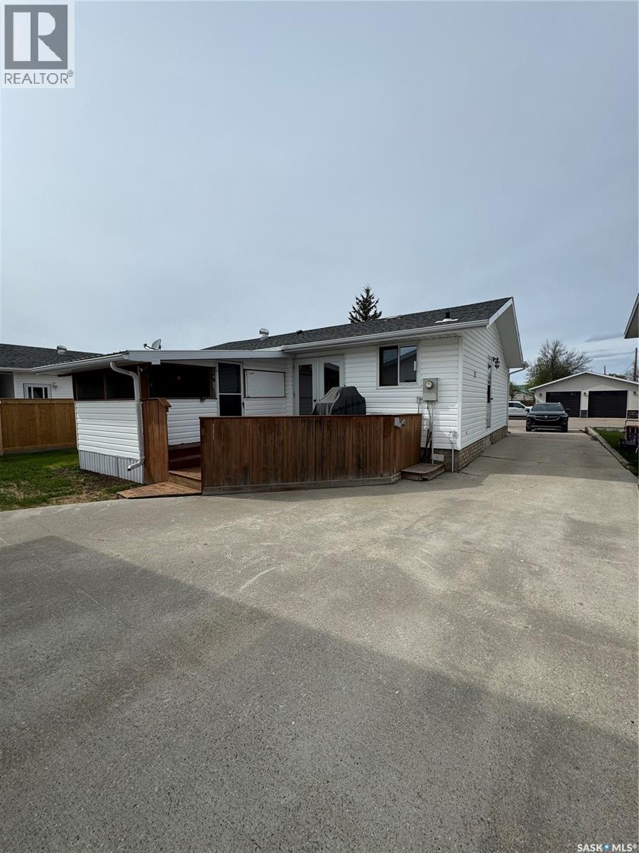 715 6th Avenue, Hudson Bay, Saskatchewan  S0E 0Y0 - Photo 41 - SK006395