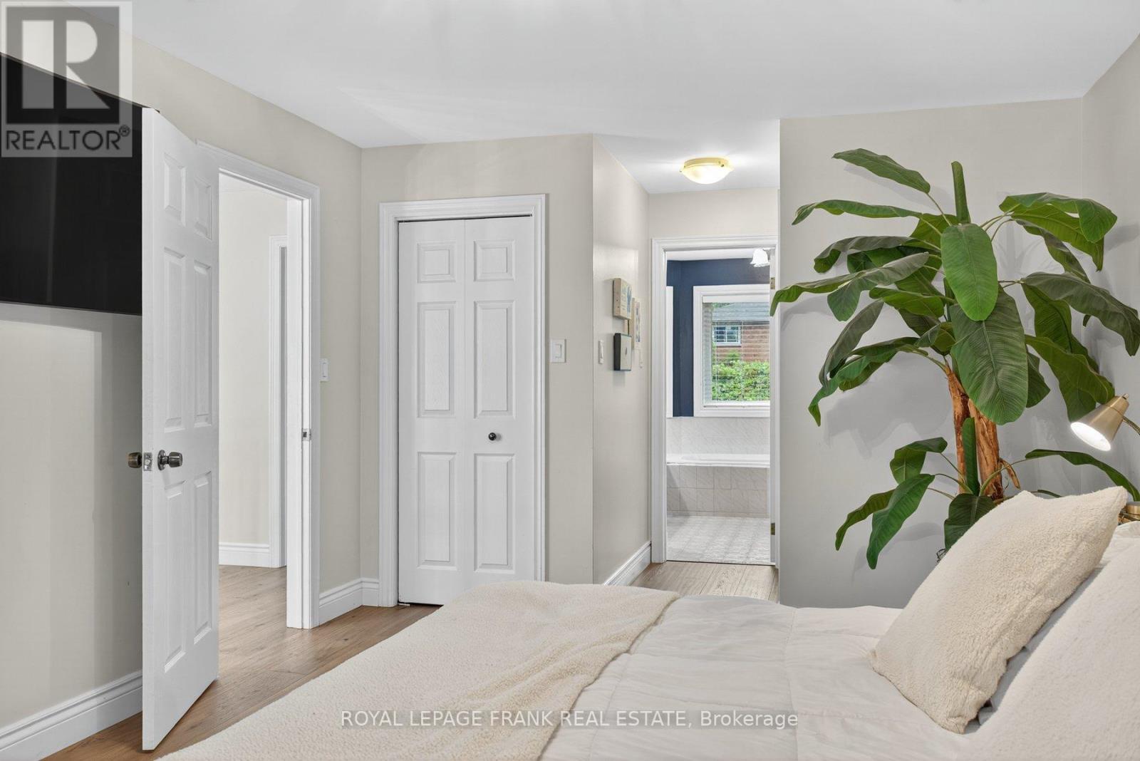 1805 Parkwood Circle, Peterborough, Ontario  K9J 8C3 - Photo 27 - X12375360