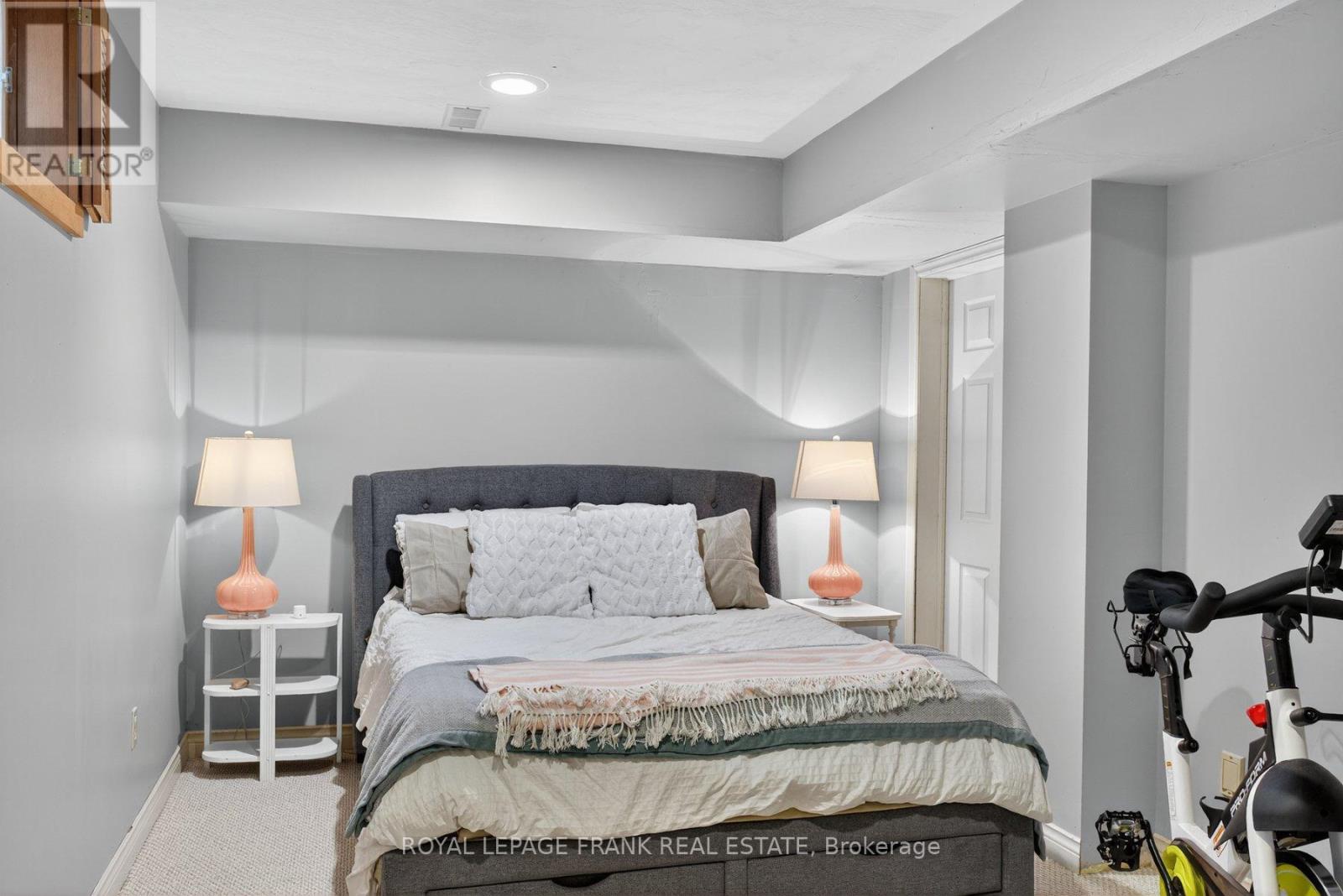 1805 Parkwood Circle, Peterborough, Ontario  K9J 8C3 - Photo 37 - X12375360