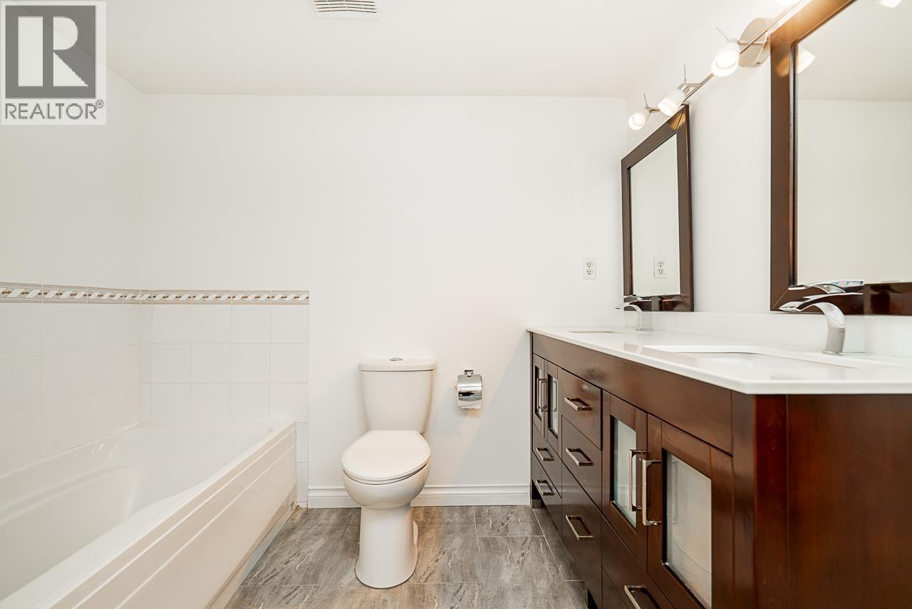 215 3075 Primrose Lane, Coquitlam, British Columbia  V3B 7S2 - Photo 20 - R3041021