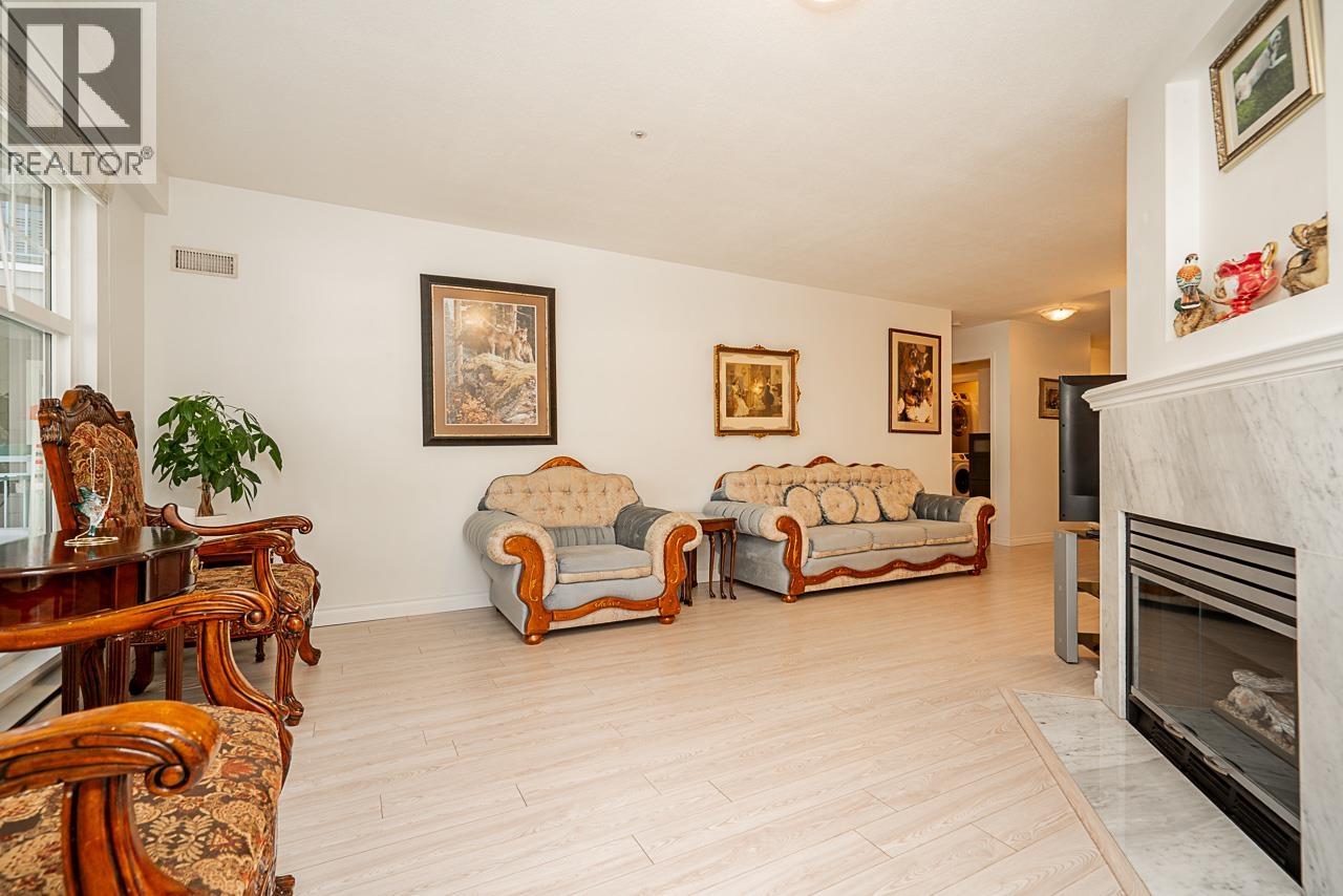 215 3075 Primrose Lane, Coquitlam, British Columbia  V3B 7S2 - Photo 13 - R3041021