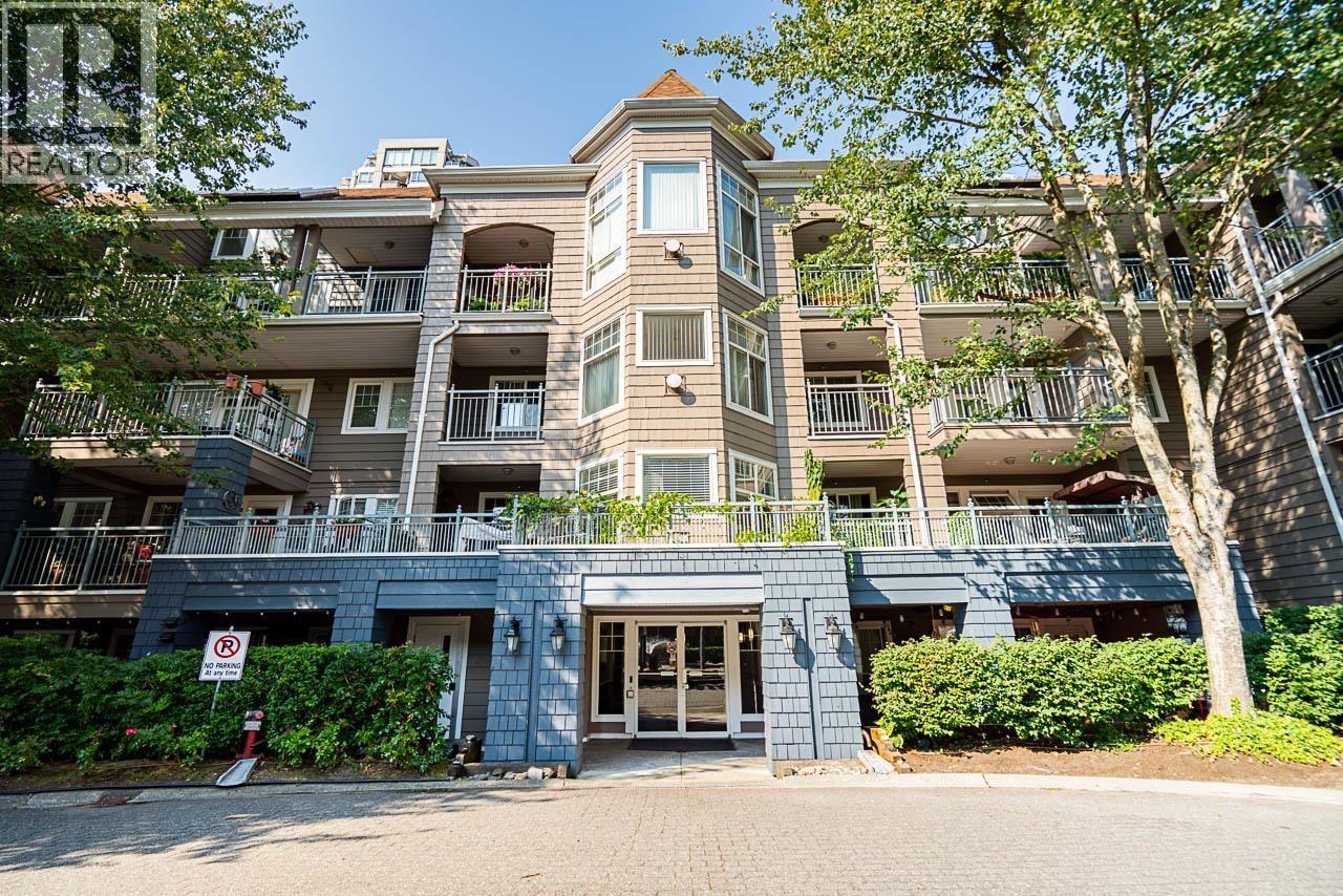215 3075 Primrose Lane, Coquitlam, British Columbia  V3B 7S2 - Photo 1 - R3041021