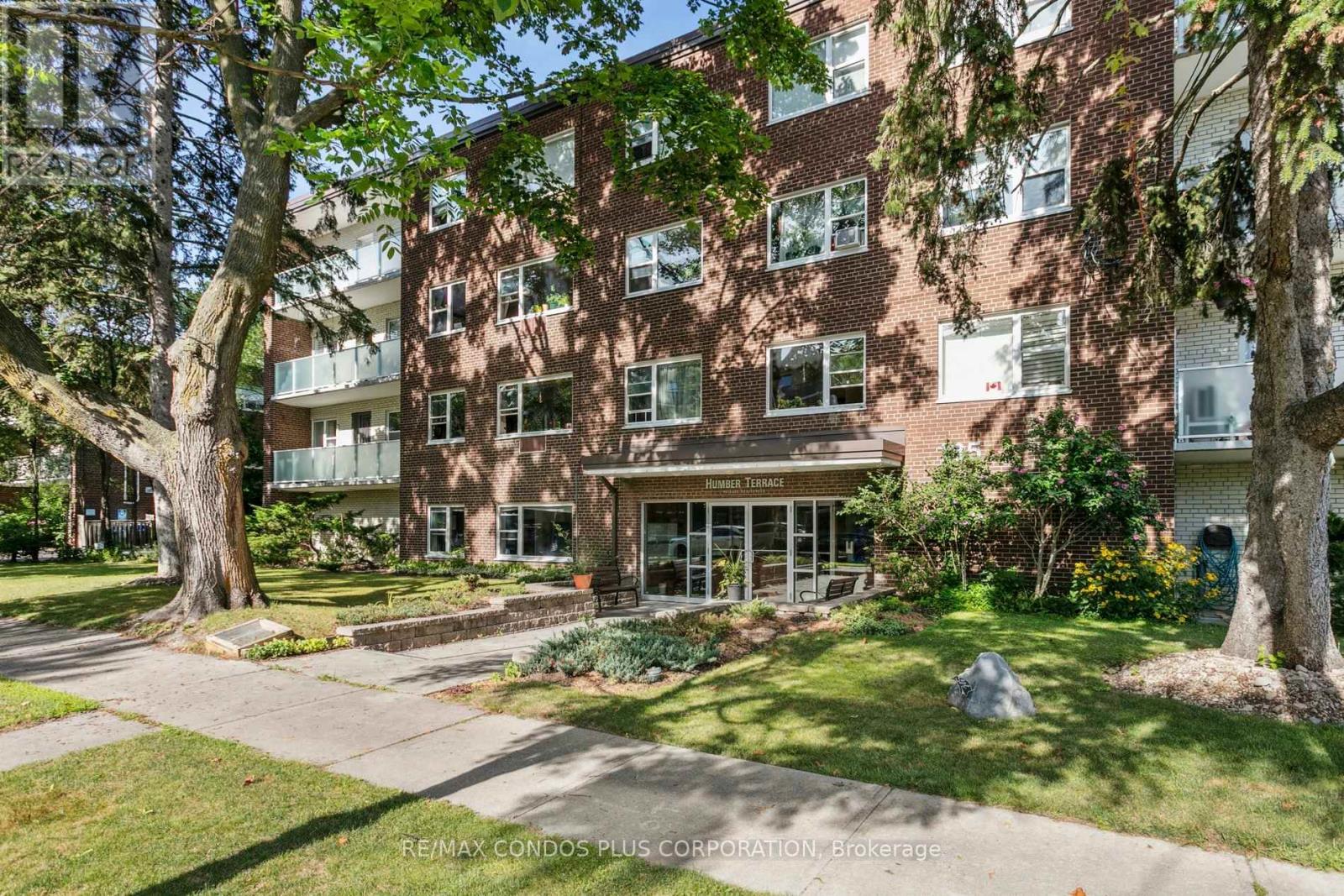 101 - 185 Stephen Drive, Toronto (Stonegate-Queensway), Ontario  M8Y 3N5 - Photo 30 - W12375168