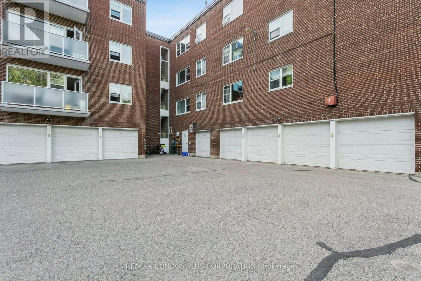 101 - 185 Stephen Drive, Toronto, Ontario  M8Y 3N5 - Photo 33 - W12375168