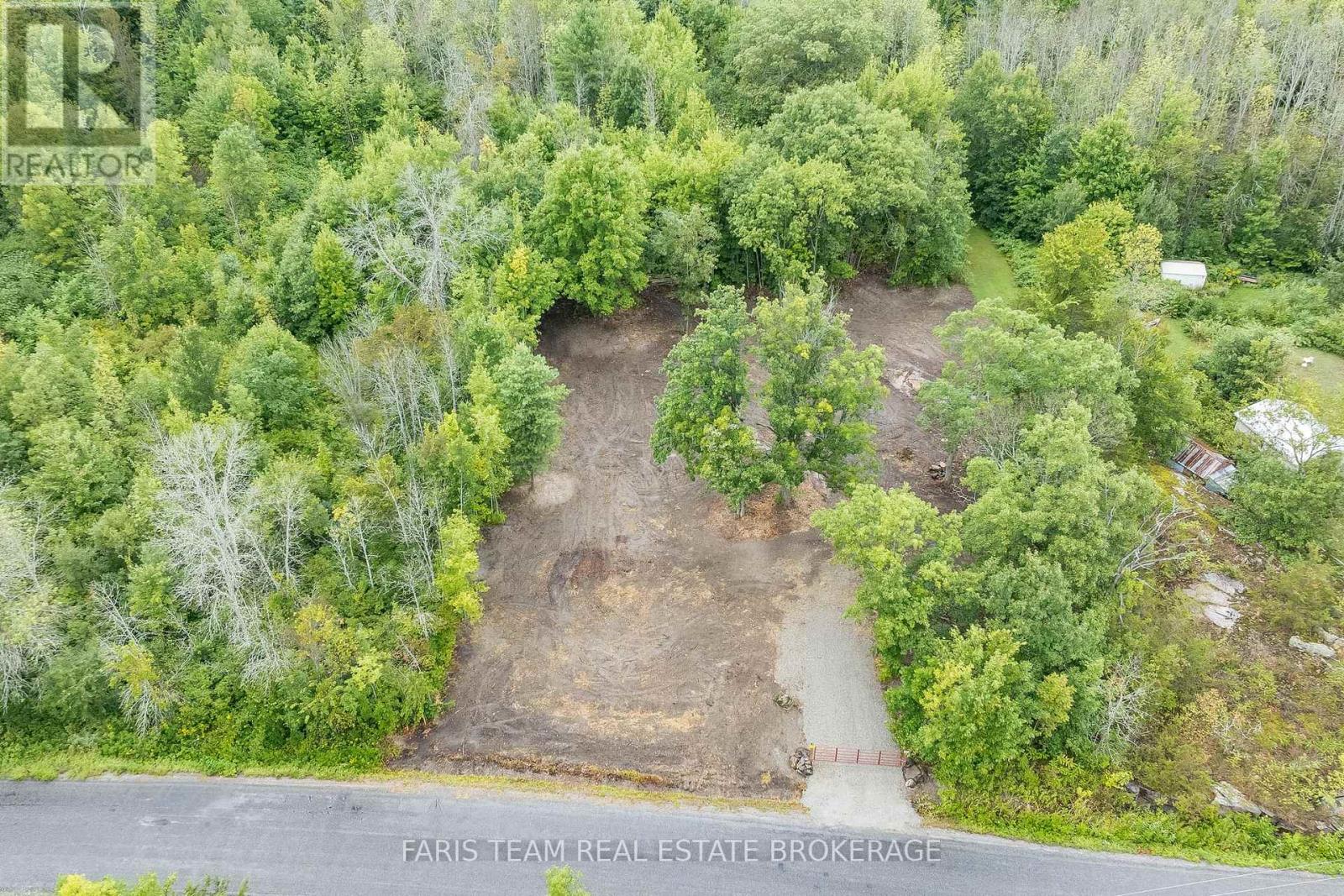 88 Musky Bay Road, Georgian Bay, Ontario  L0K 1S0 - Photo 2 - X12375110