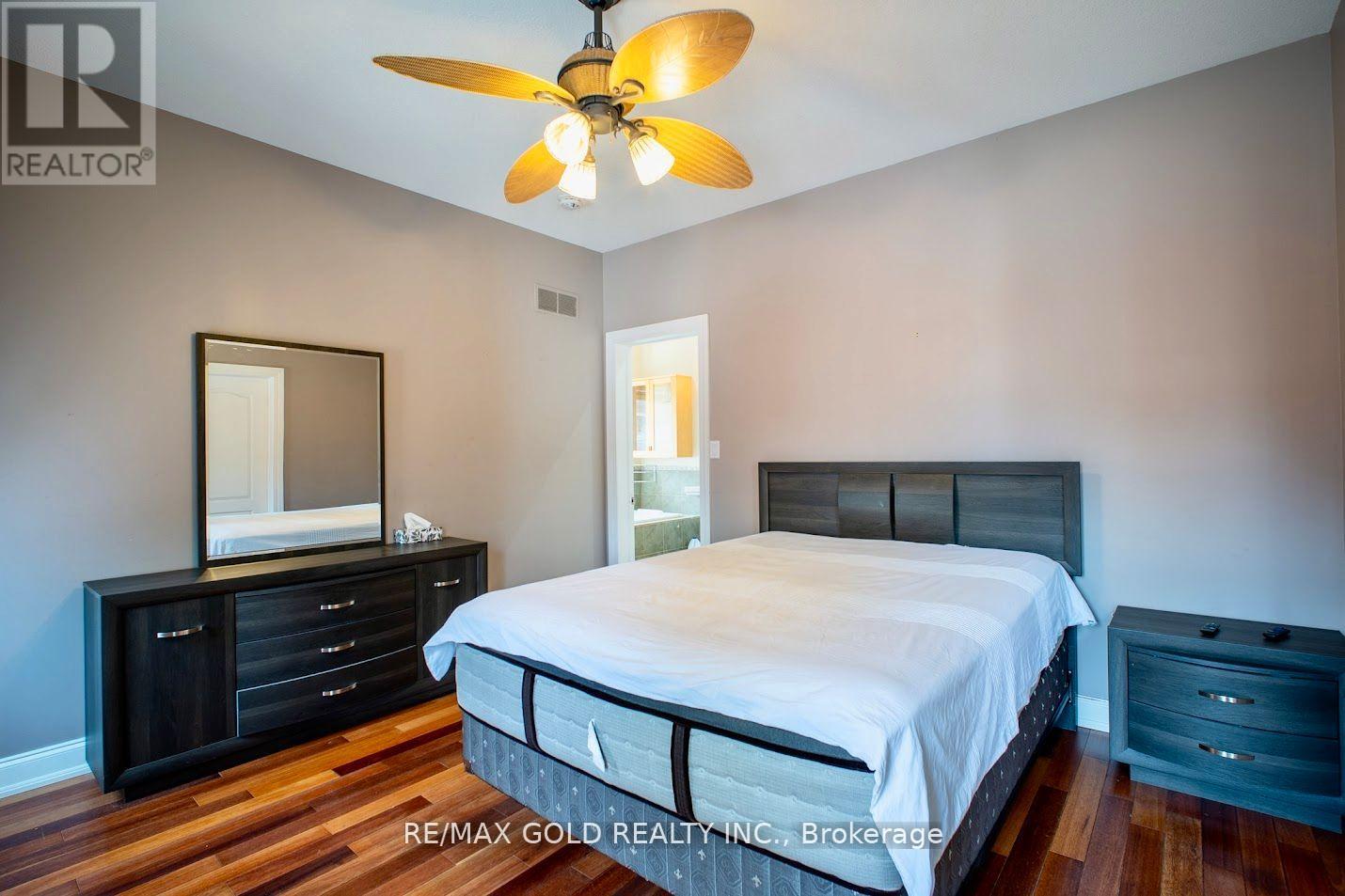 8905 Mcgarry Drive, Niagara Falls, Ontario  L2H 3P1 - Photo 27 - X12375122