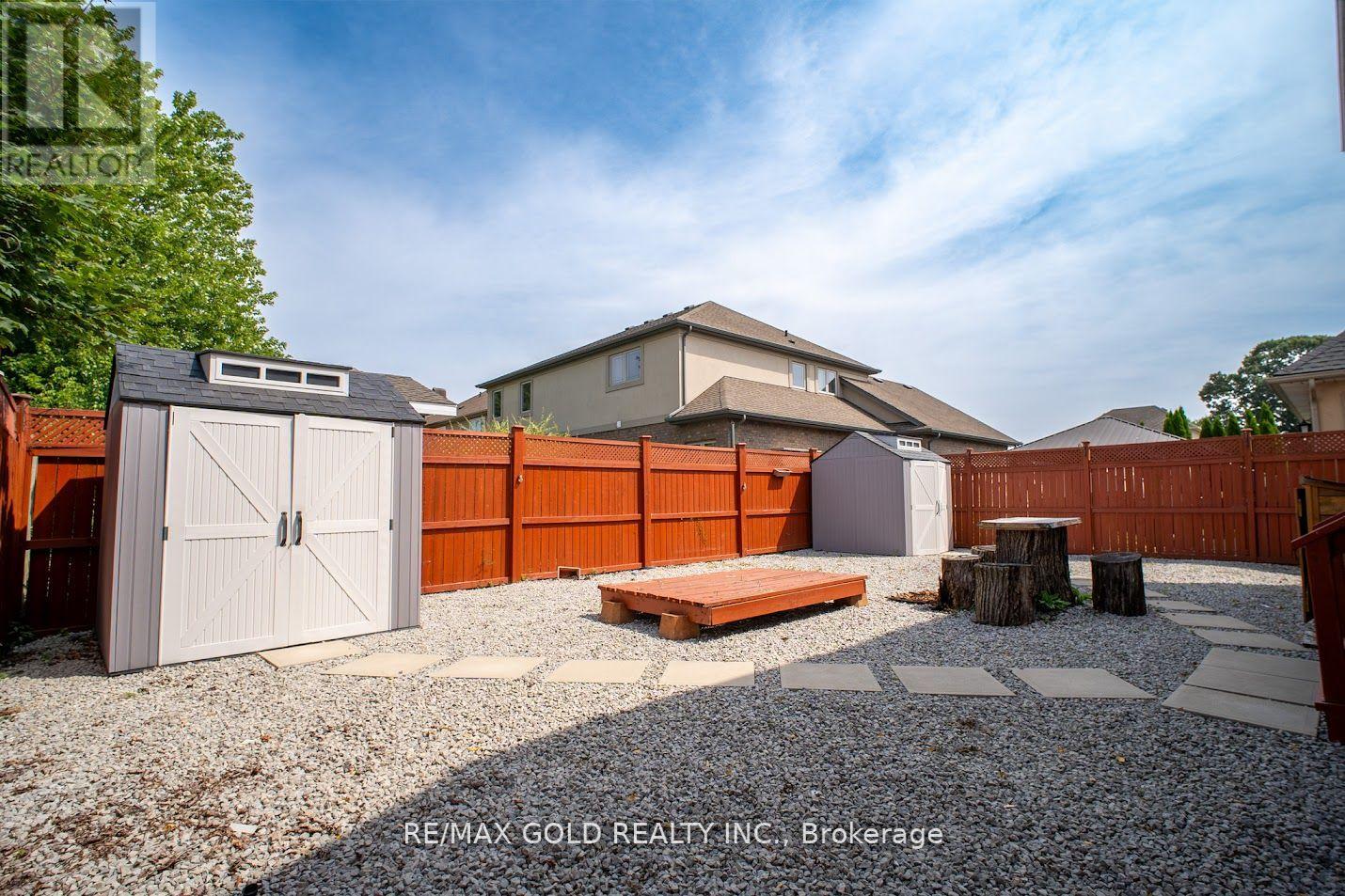 8905 Mcgarry Drive, Niagara Falls, Ontario  L2H 3P1 - Photo 32 - X12375122