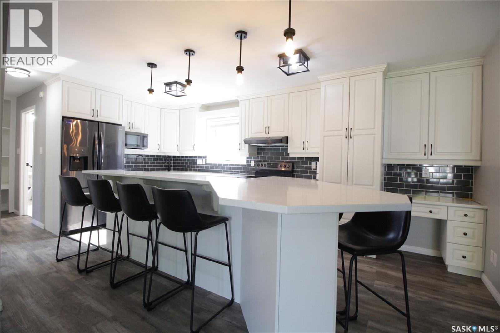 813 Moose Street, Moosomin, Saskatchewan  S0G 3N0 - Photo 4 - SK017145