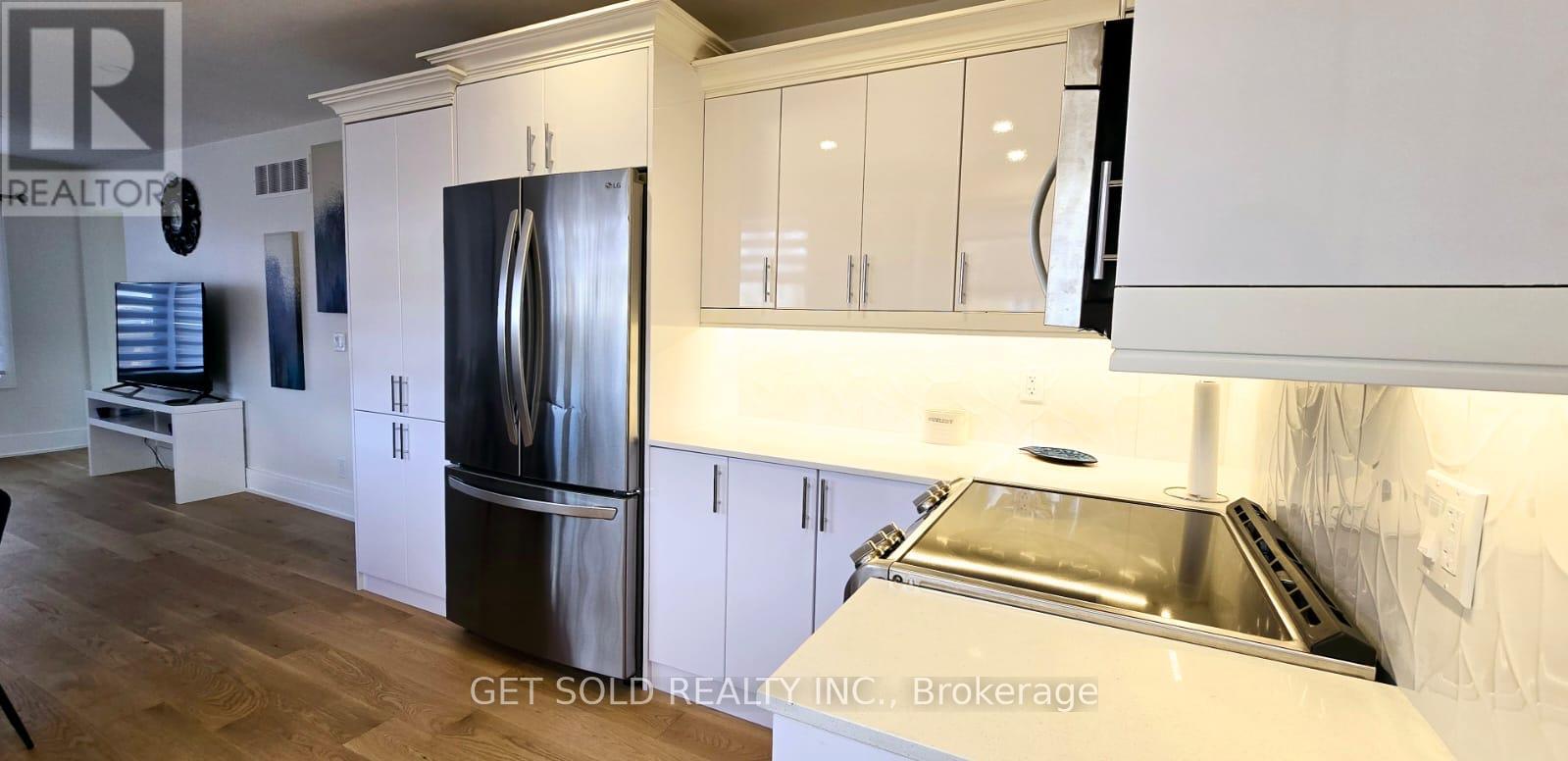 Property at 74 ST HUBERT AVENUE image 2