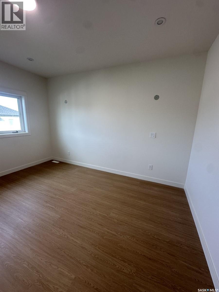 738 Bentley Manor, Saskatoon, Saskatchewan  S7L 7N2 - Photo 25 - SK017196