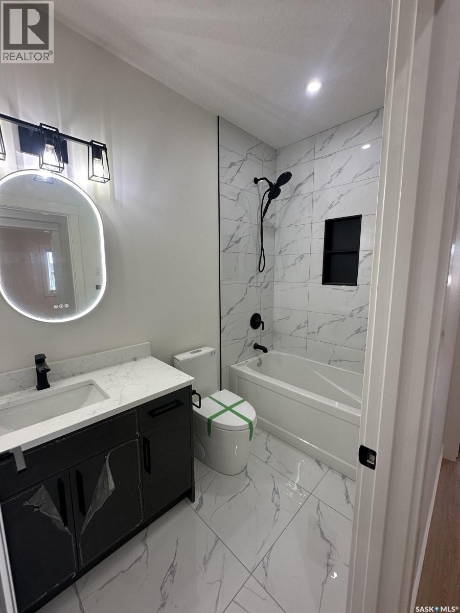 738 Bentley Manor, Saskatoon, Saskatchewan  S7L 7N2 - Photo 28 - SK017196