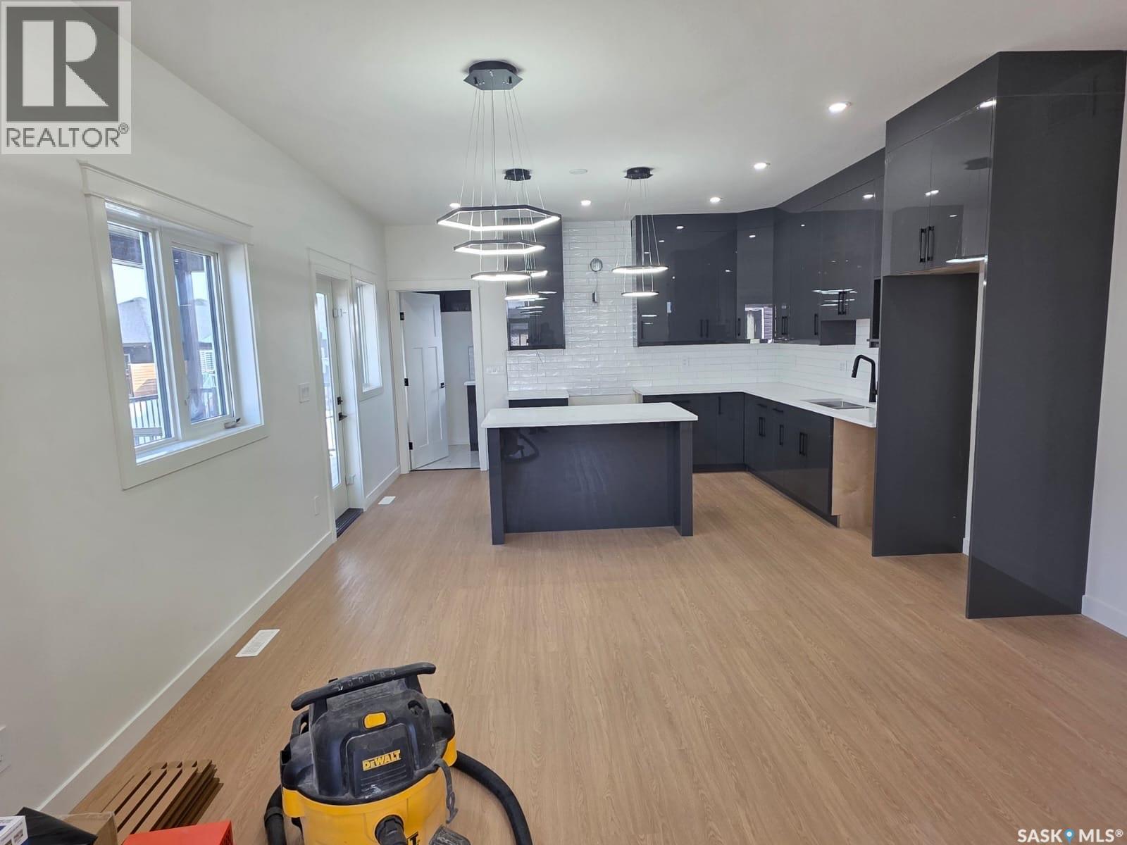 738 Bentley Manor, Saskatoon, Saskatchewan  S7L 7N2 - Photo 7 - SK017196
