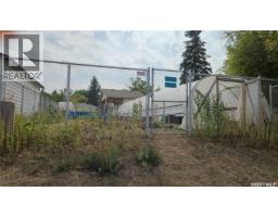 1005 Lillooet STREET W Westmount/Elsom