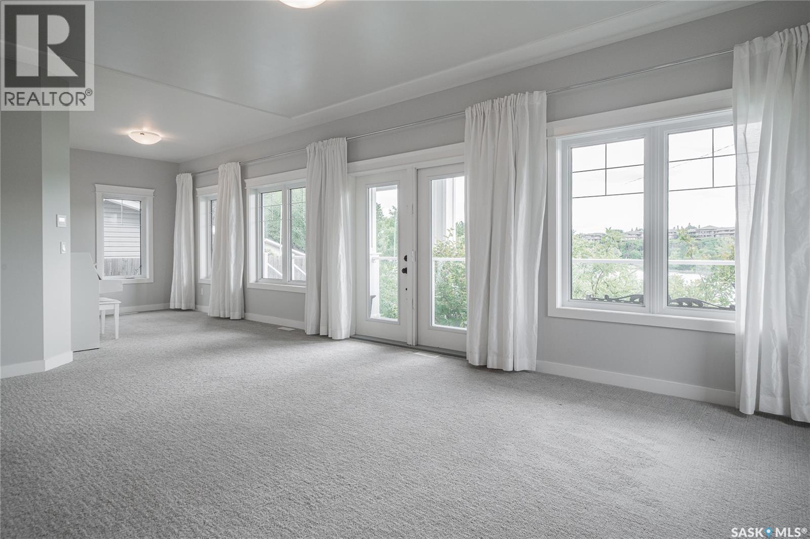 1207 Spadina Crescent W, Saskatoon, Saskatchewan  S7M 1P4 - Photo 6 - SK017153