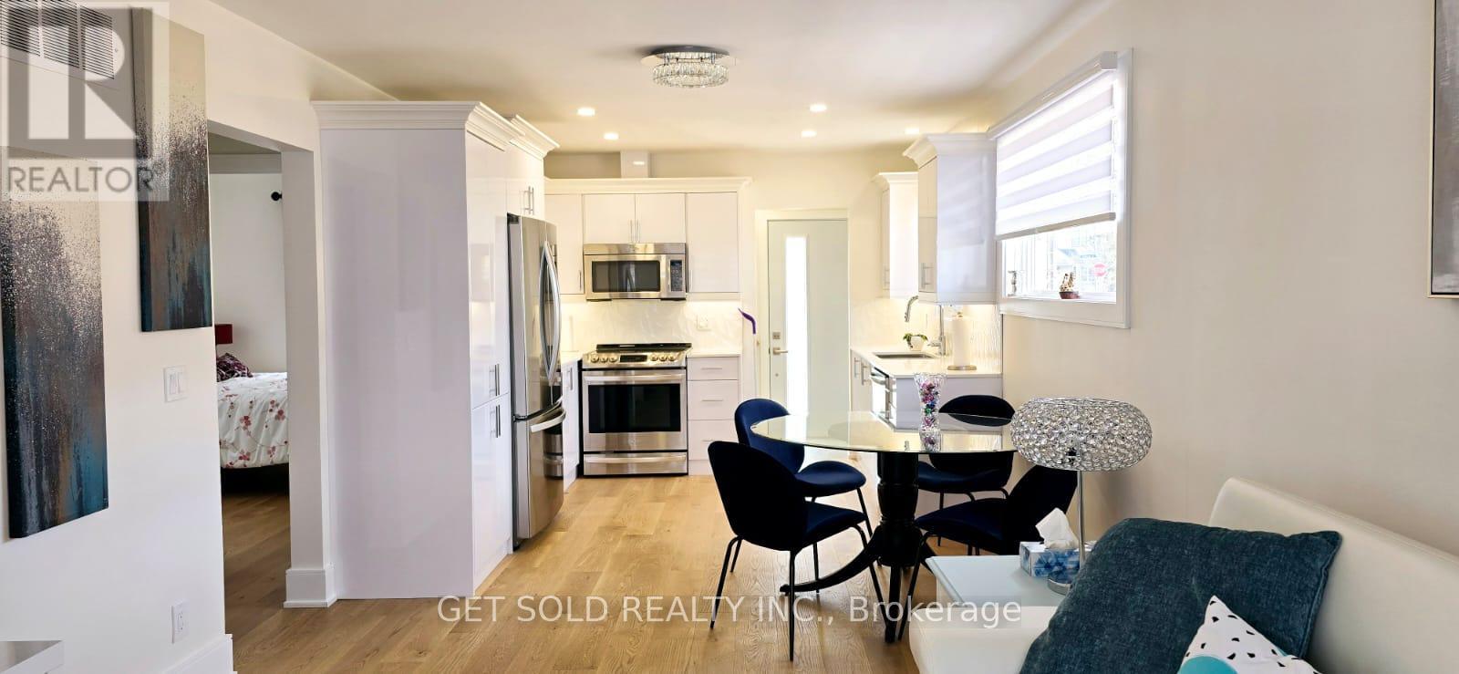 Property at 74 ST HUBERT AVENUE image 3
