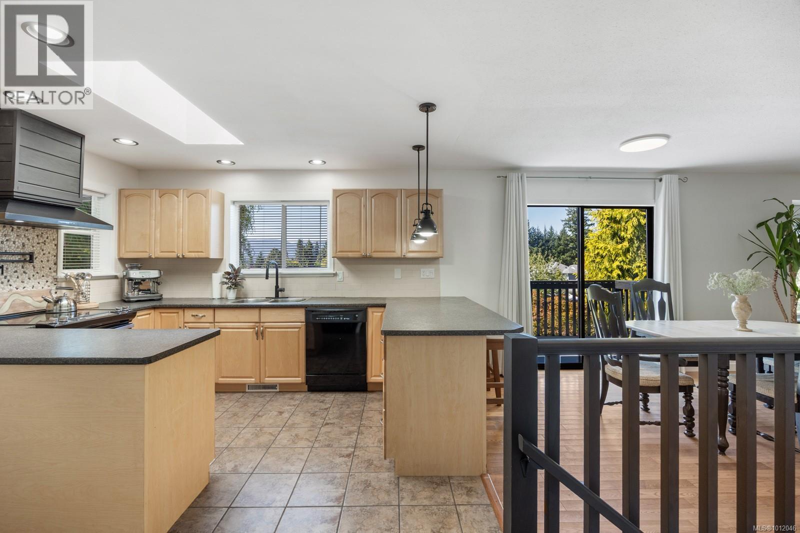 4664 Cruickshank Ave, Courtenay, British Columbia  V9N 7W6 - Photo 10 - 1012046
