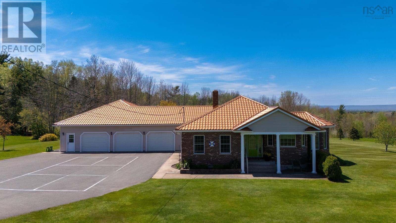 1153 Lockhart Mountain Road, Coldbrook, Nova Scotia  B4R 1C1 - Photo 3 - 202512274