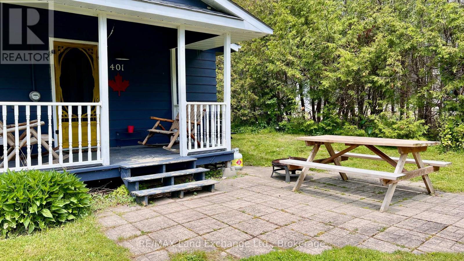 401 Oki Court, Huron-Kinloss, Ontario  N2Z 2X3 - Photo 3 - X12220802