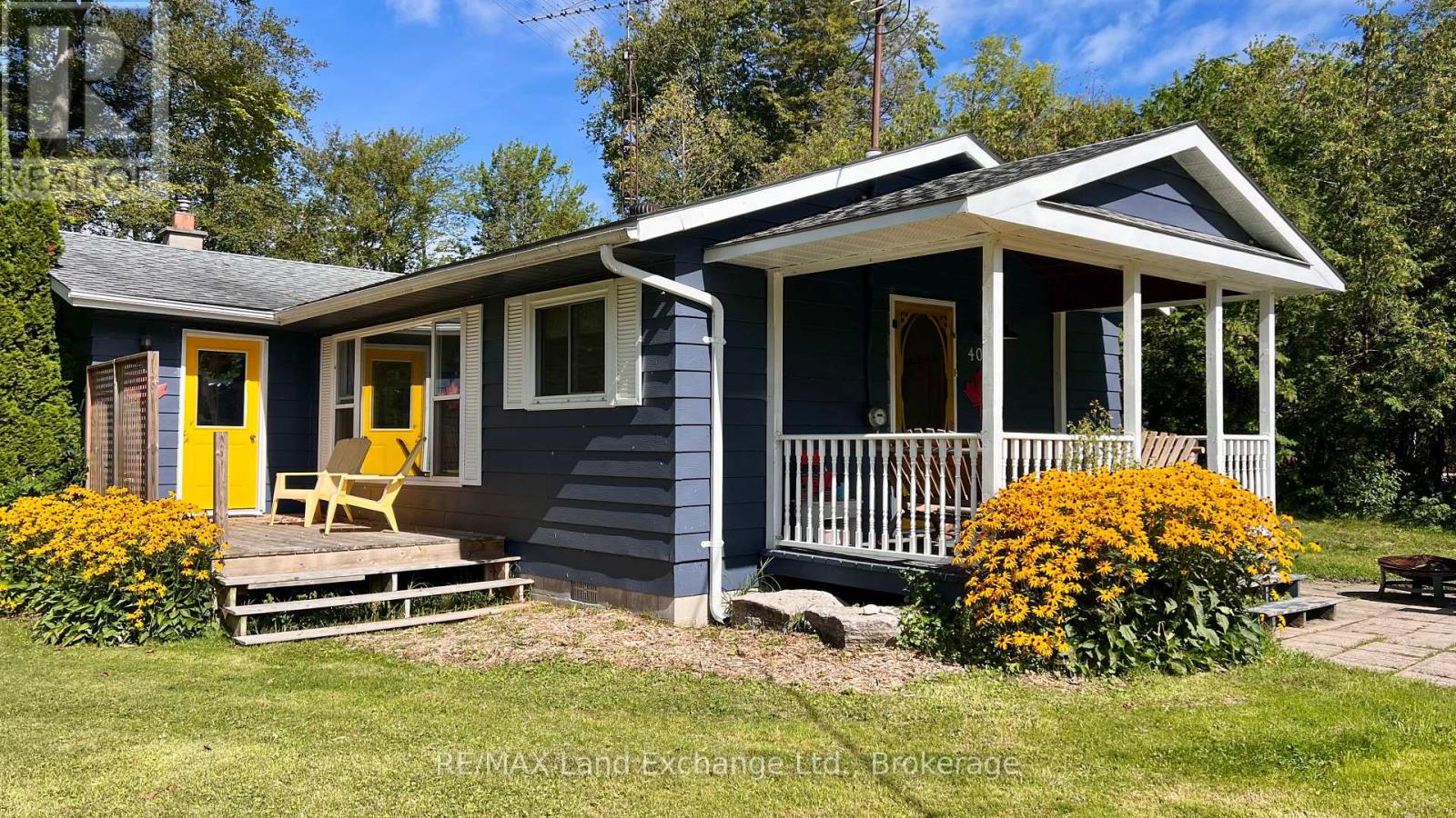 401 Oki Court, Huron-Kinloss, Ontario  N2Z 2X3 - Photo 2 - X12220802