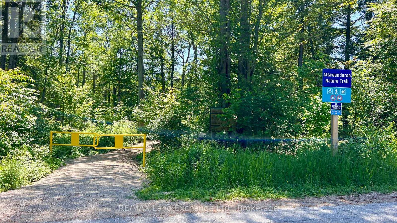 401 Oki Court, Huron-Kinloss, Ontario  N2Z 2X3 - Photo 34 - X12220802