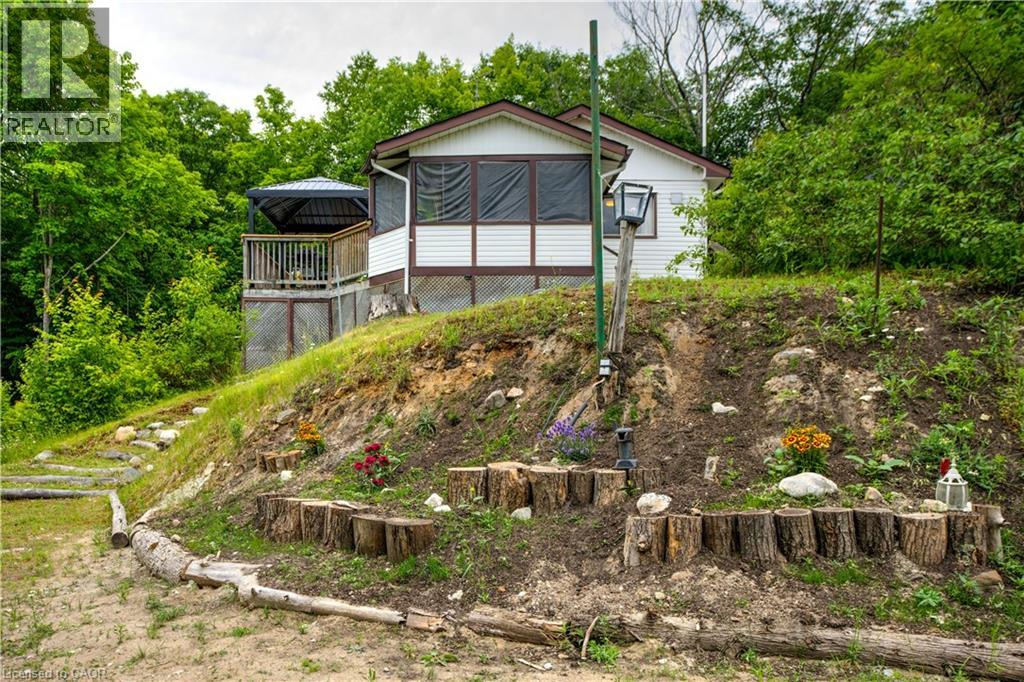 1180 Guigue Road, Sharbot Lake, Ontario  K0H 2P0 - Photo 3 - 40765388