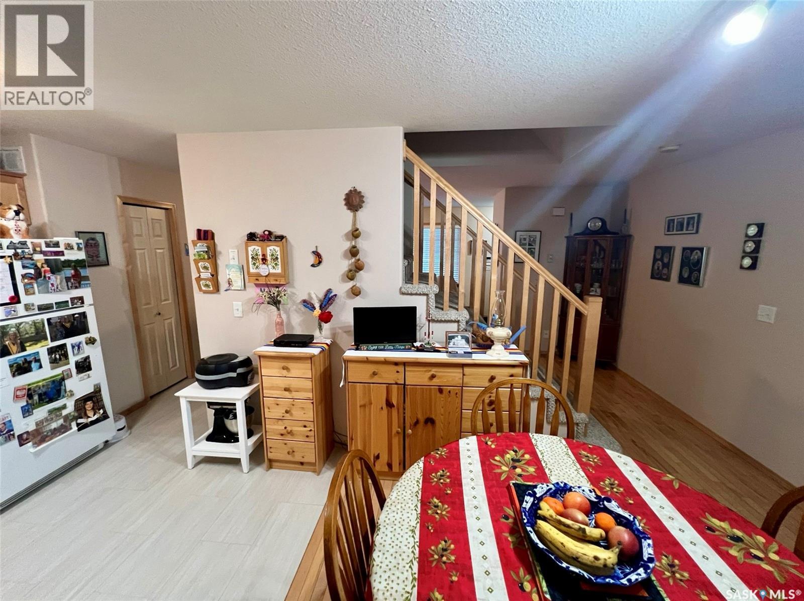2229 Treetop Lane, Regina, Saskatchewan  S4P 4V8 - Photo 10 - SK995987