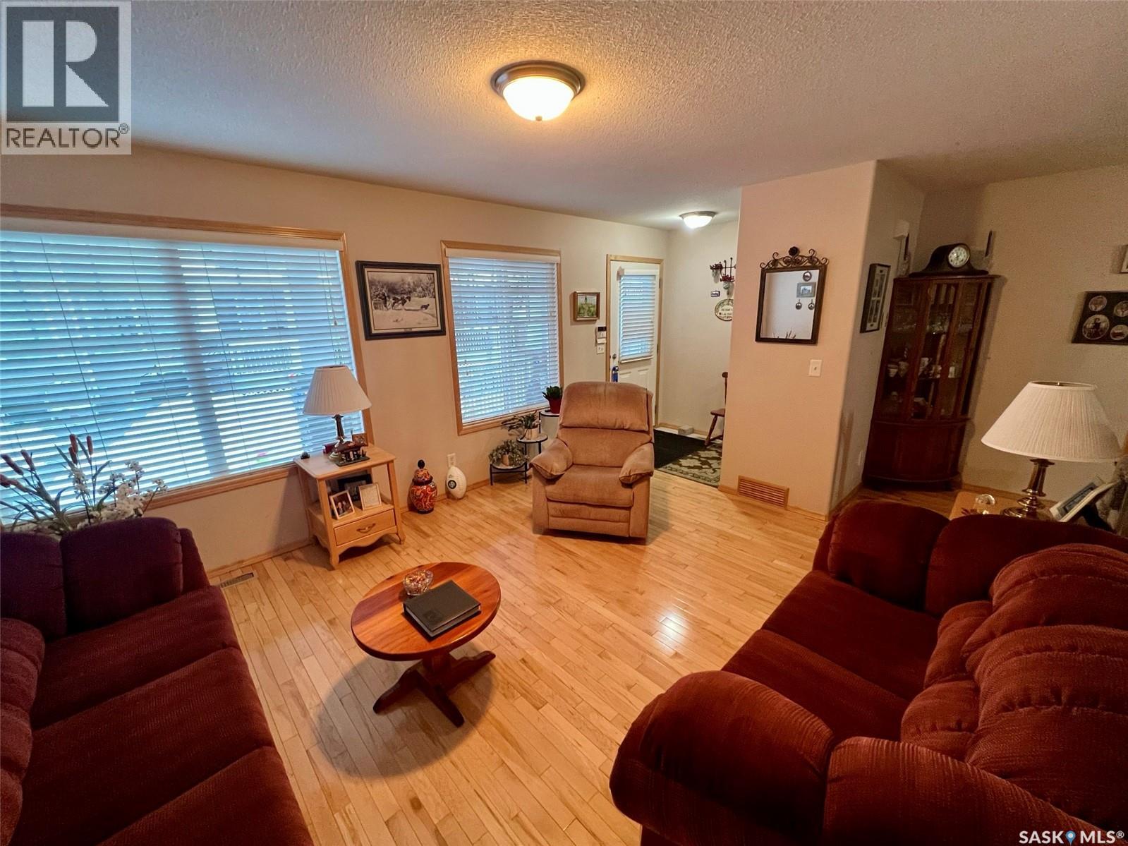 2229 Treetop Lane, Regina, Saskatchewan  S4P 4V8 - Photo 8 - SK995987