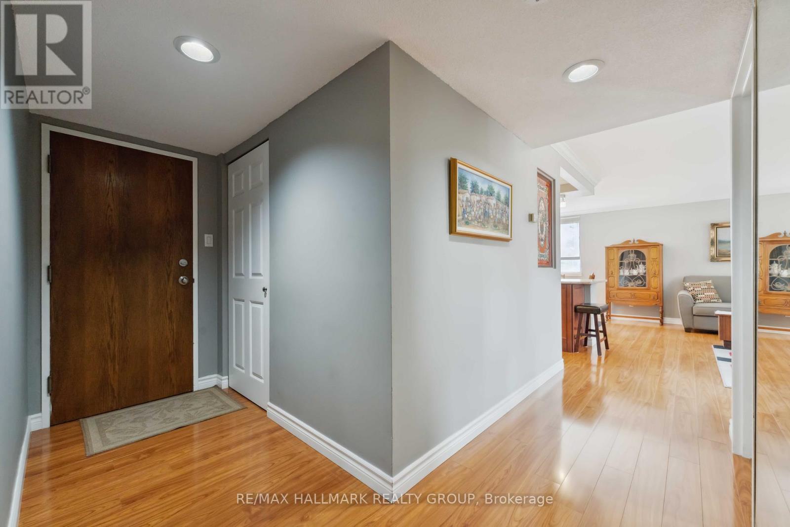 308 - 470 Laurier Avenue W, Ottawa, Ontario  K1R 7W9 - Photo 4 - X12375389