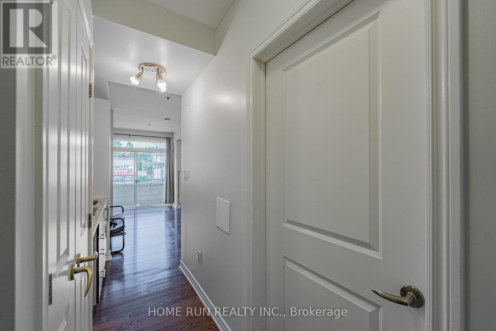 210 - 429 Kent Street, Ottawa, Ontario  K2P 1B5 - Photo 21 - X12375434
