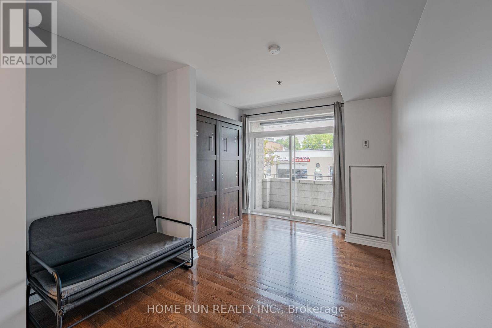 210 - 429 Kent Street, Ottawa, Ontario  K2P 1B5 - Photo 27 - X12375434