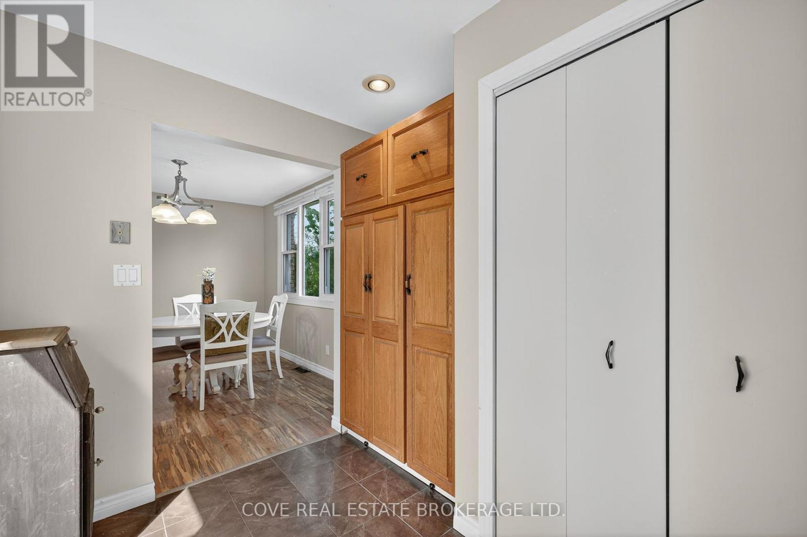 2 Aspen Avenue, St. Thomas, Ontario  N5R 5G4 - Photo 14 - X12373916