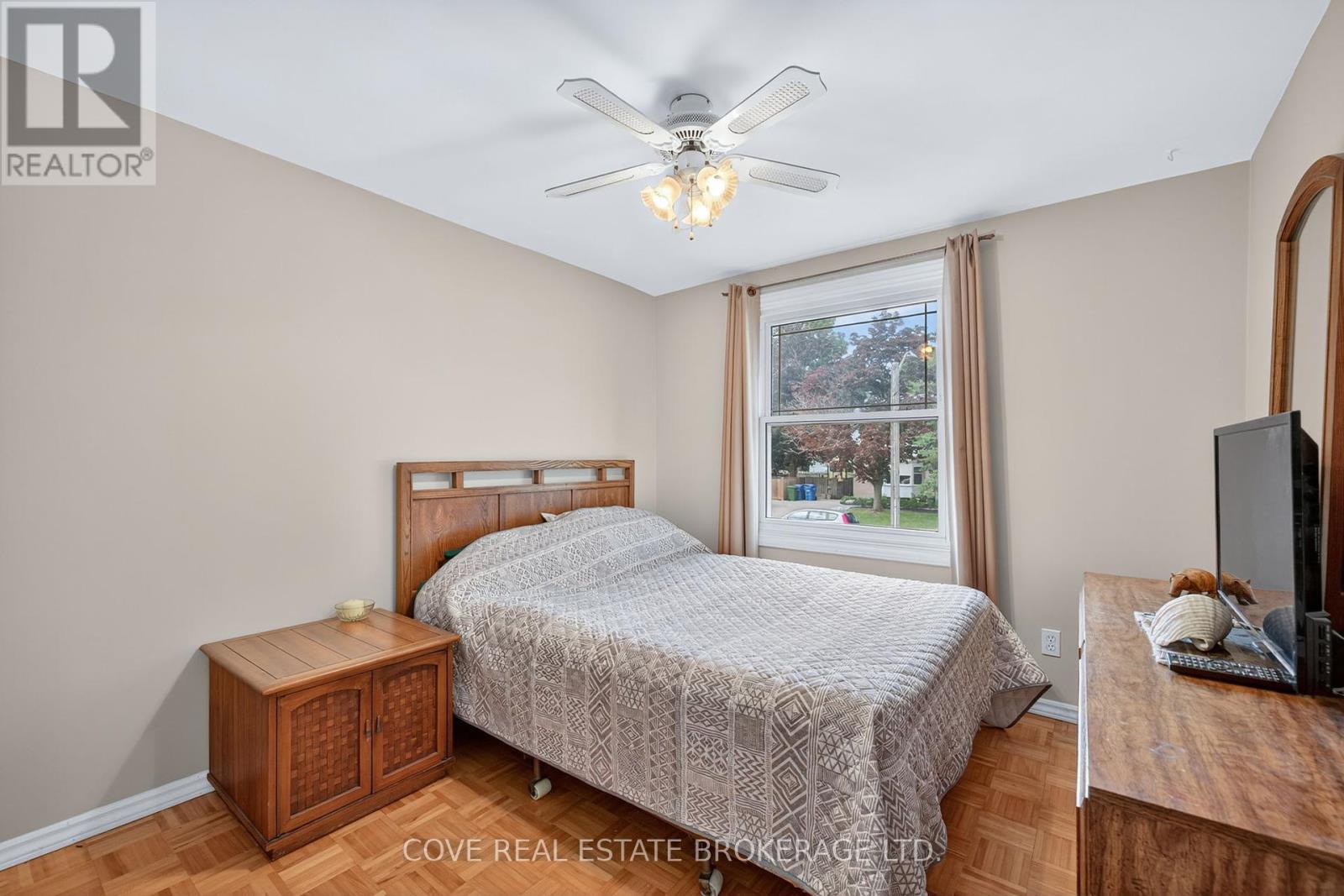 2 Aspen Avenue, St. Thomas, Ontario  N5R 5G4 - Photo 15 - X12373916